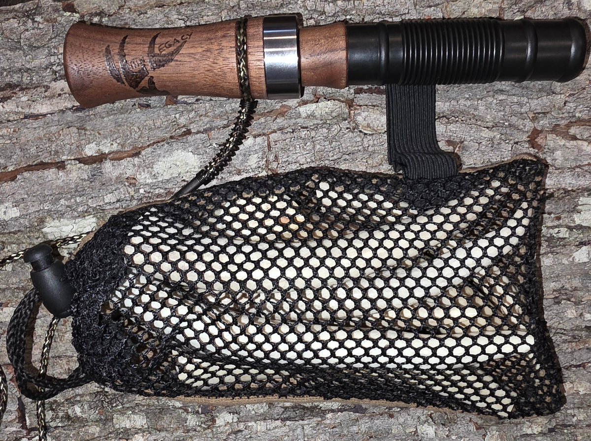Big buck rattle bag and walnut grunter